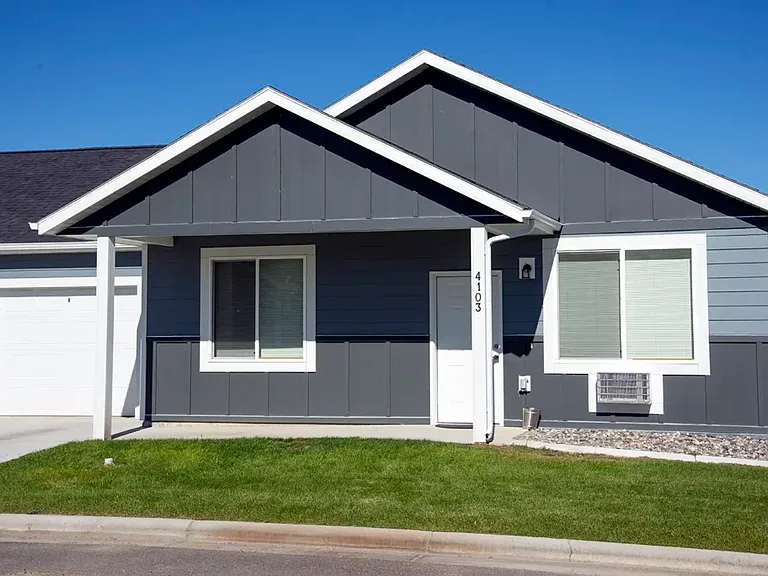 Sapphire Patio Homes Apartments — Photo 14