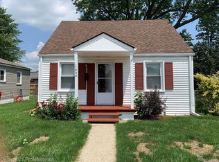 17829 Bayne St, Roseville, MI 48066
