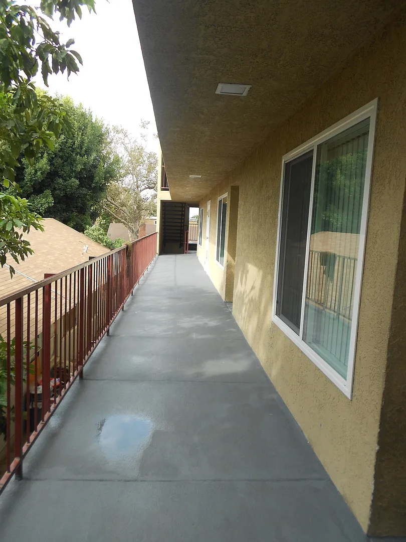 309 S Flower St — Photo 2