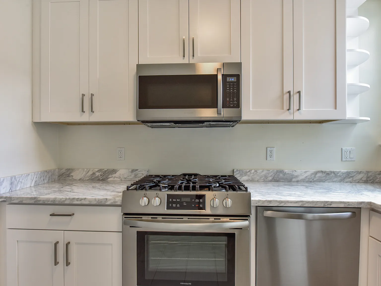 Great flat off Valencia Corridor! — Photo 4