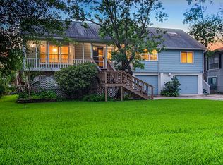 218 Oak Rd, Clear Lk Shrs, TX 77565