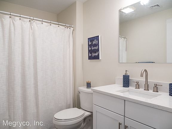 4th image of 84 Obery St #410