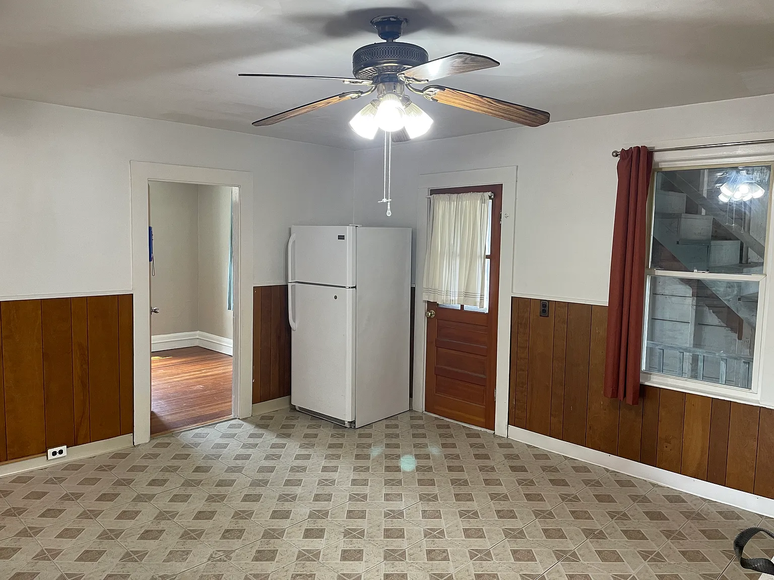2 bed, 1000 sqft, $2,300 — Photo 3