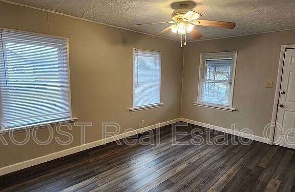 2nd image of 941 Westwood Ave