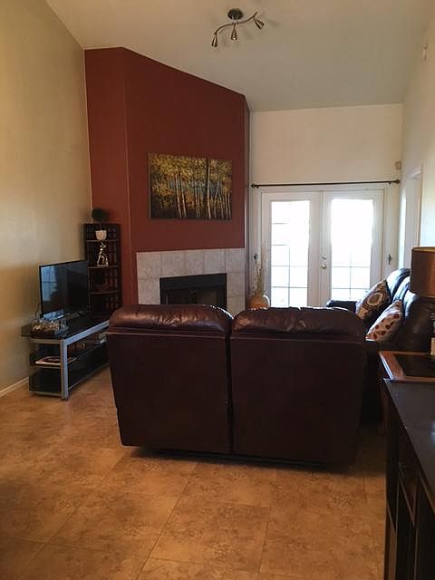 1st image of 10401 N 52nd St Unit 104