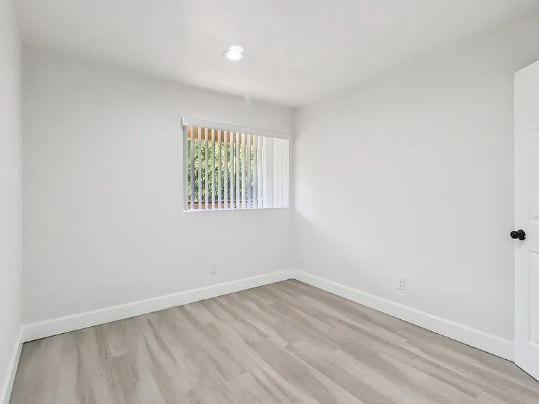 The Ridge Apartments in City Heights — Photo 13