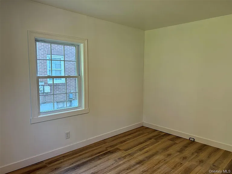 346 Meadow Ave — Photo 11