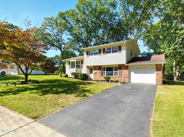 15 W Virginia Avenue, Jackson, NJ 08527