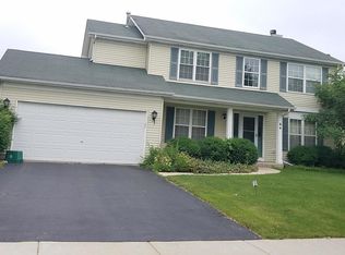 64 Blackberry Trl, Aurora, IL 60506