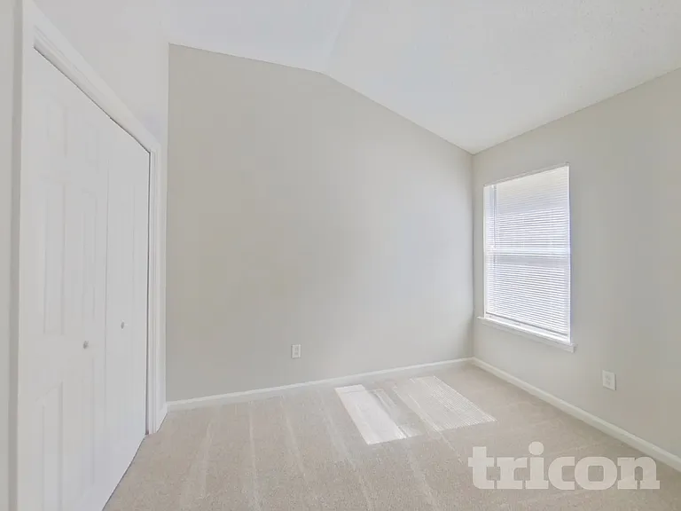 2950 Bessent Rd — Photo 13