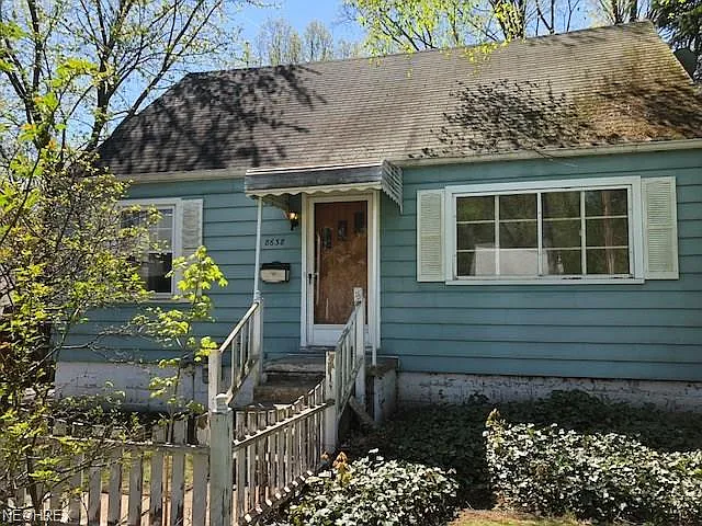 8638 Carlton Ct photo 1