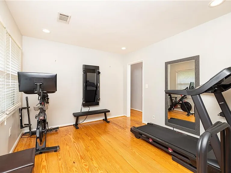 3071 Francine Dr — Photo 6
