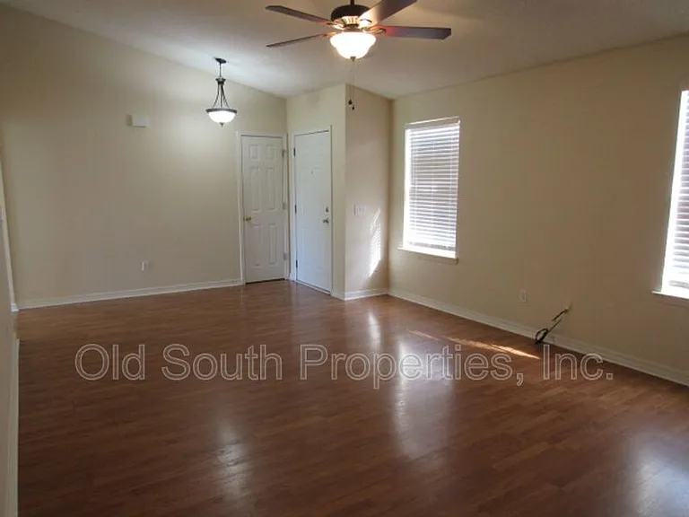 133 Windward Ct — Photo 3