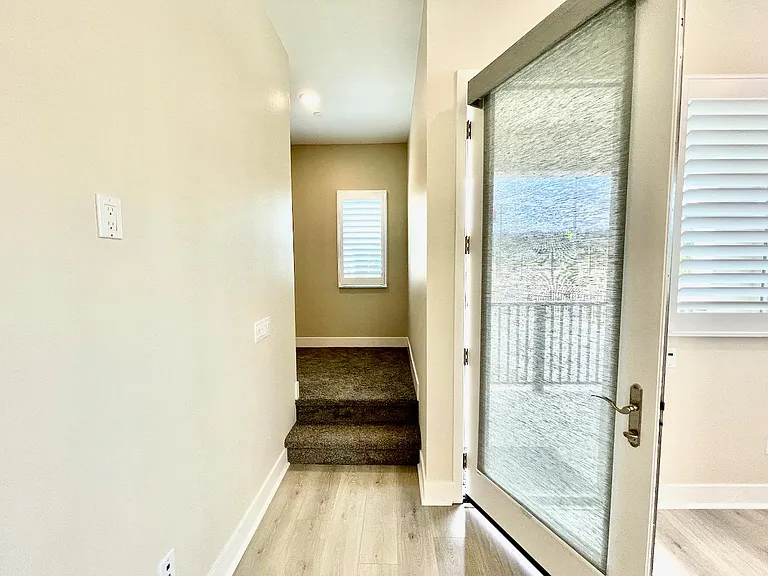1692 Enterprise Dr — Photo 23