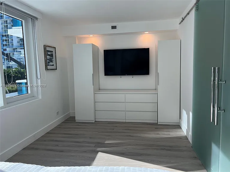 2301 Collins Ave #342 — Photo 12