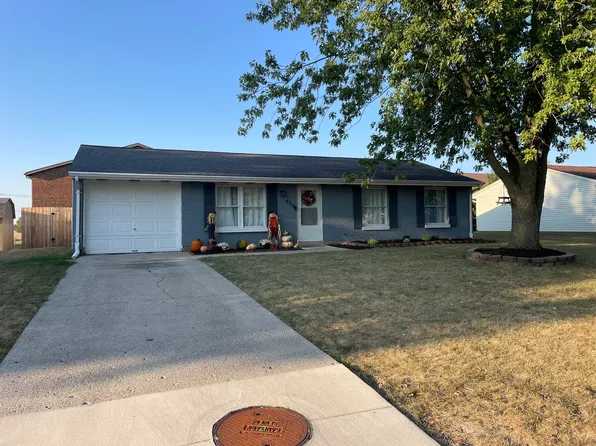 908 Daisy Dr, Wapakoneta, OH 45895