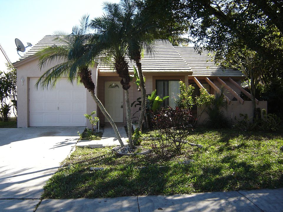 1st image of 6012 Strawberry Lakes Cir
