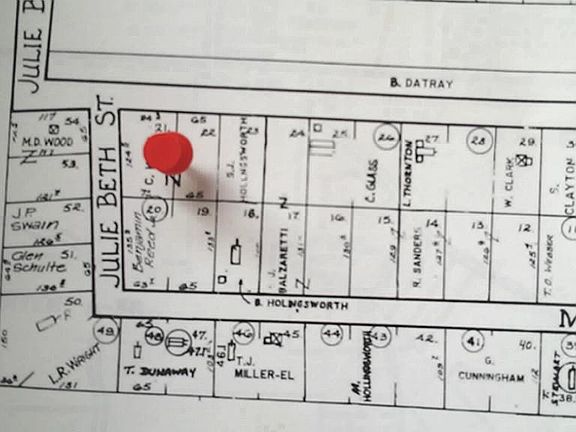 4th image of 75 Kathryn Dr