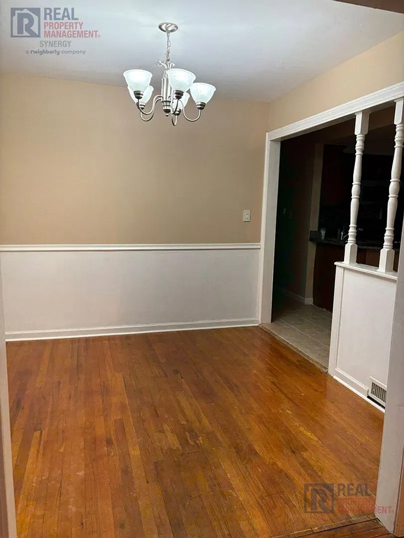 Cozy Single Family Home — Photo 3