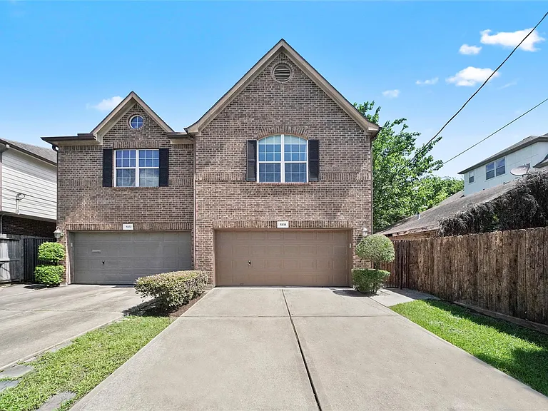 5830 Petty St — Photo 2