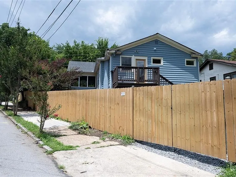 1085 Hardee St NE #A — Photo 31