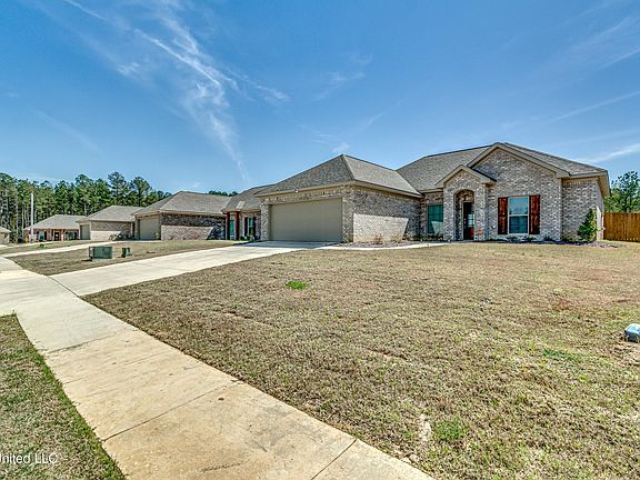 4th image of 505 Birchwood Blvd