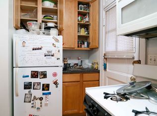 1420 W Hutchinson St #0, Chicago, IL 60613