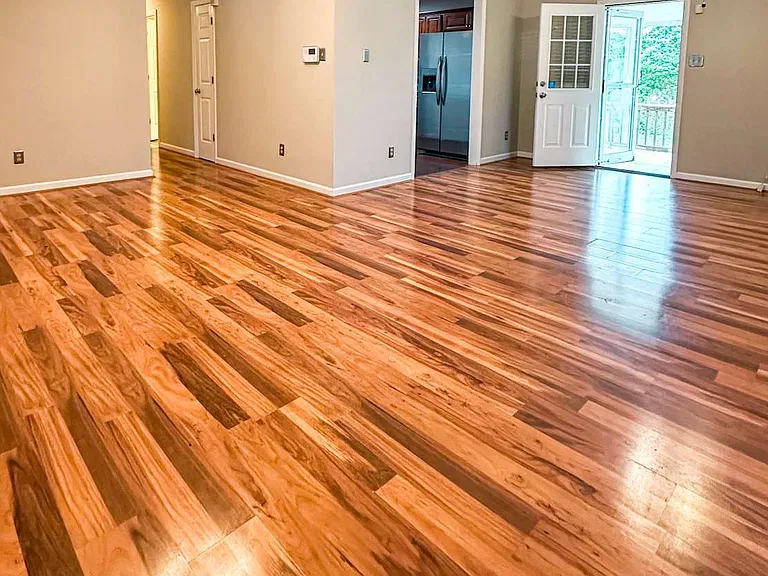 203 Polly Dr — Photo 3