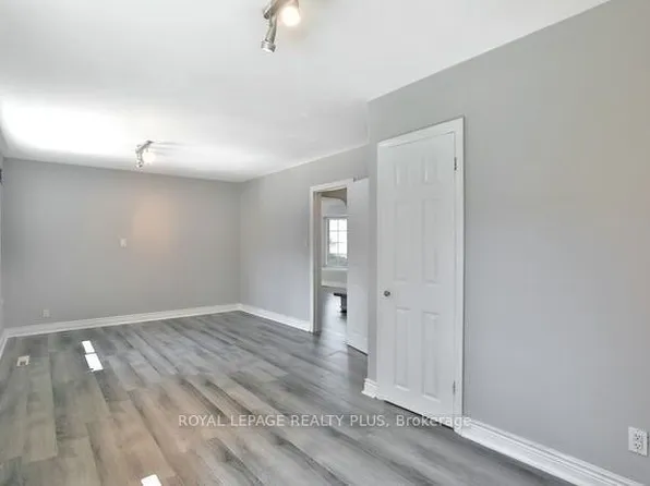 48 Birkbank Dr, Oakville, ON L6J 4Y9