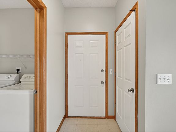 3rd image of 1380 SE Florence Dr Unit 47