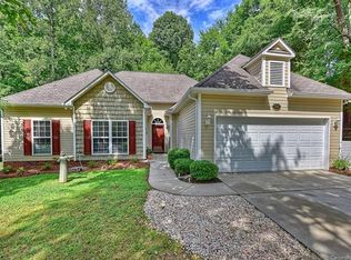 624 Creekwood Ct, Matthews, NC 28105