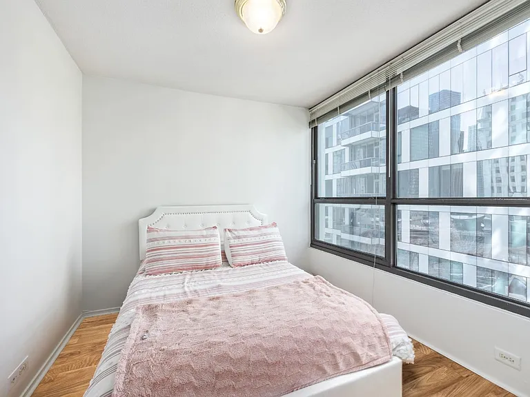 405 N Wabash Ave #405 — Photo 7