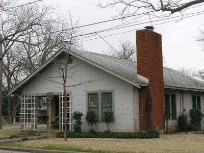 519 W Peach St, Fredericksburg, TX, 78624