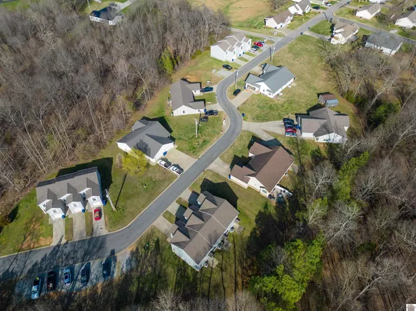 232 Tara Ct, Benton, KY 42025