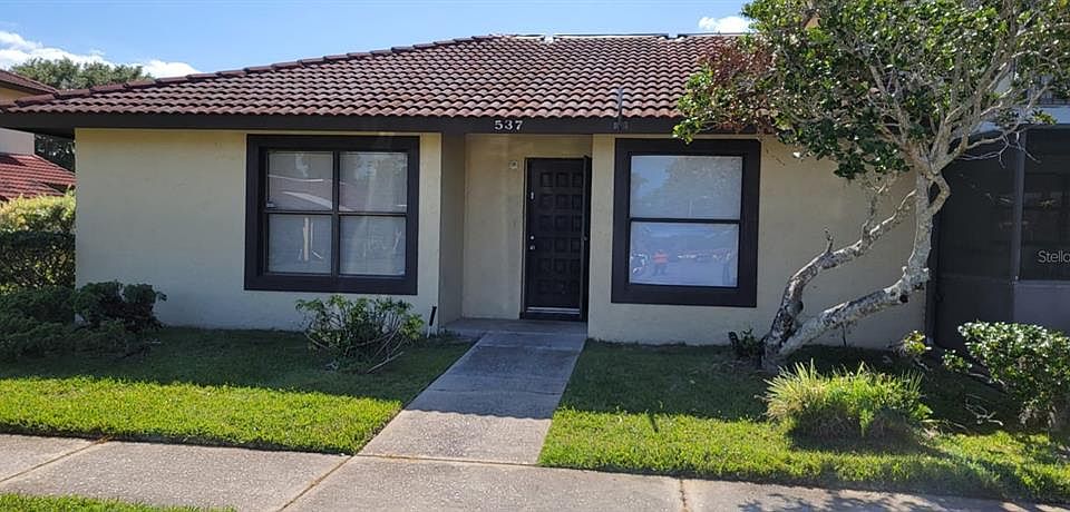 1st image of 537 Hunter Cir #205