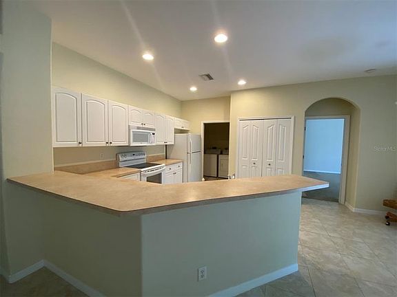 3rd image of 3643 Spinner Ave