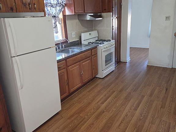 5th image of 3822 S Honore St #2R