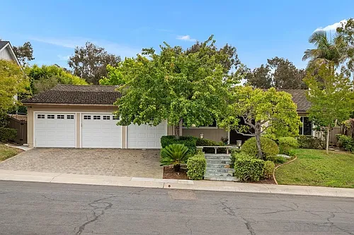 8383 Cliffridge Ln Photo 1