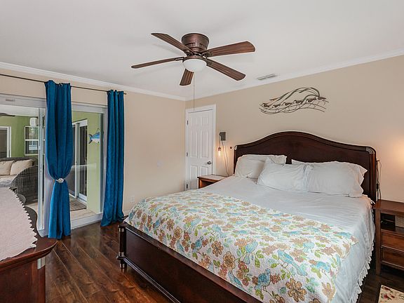 5th image of 6912 NW 5TH Place