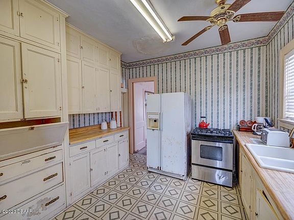 4th image of 642 N Wild Olive Ave
