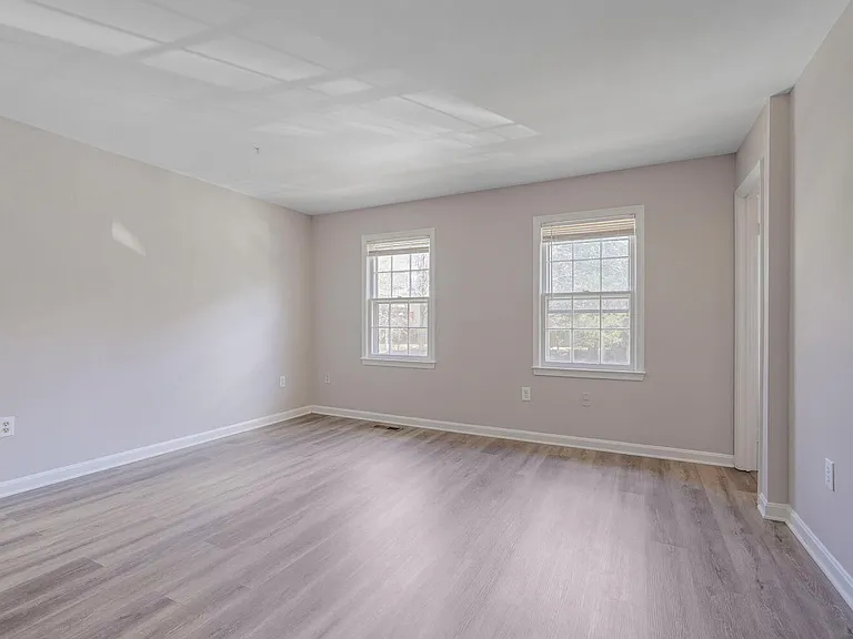 7314 Eggar Woods Ln — Photo 3
