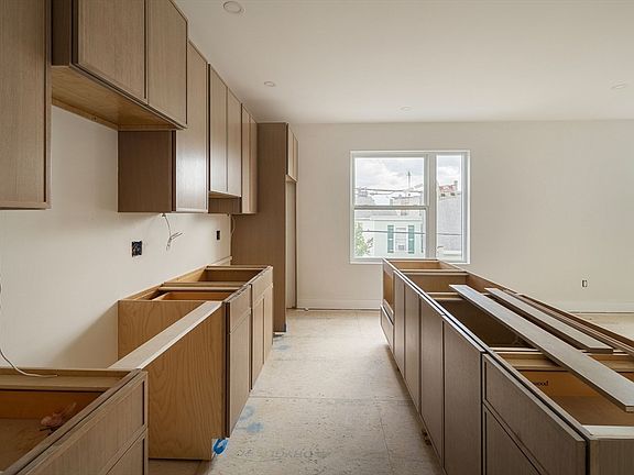 4th image of 60 Franklin St #1