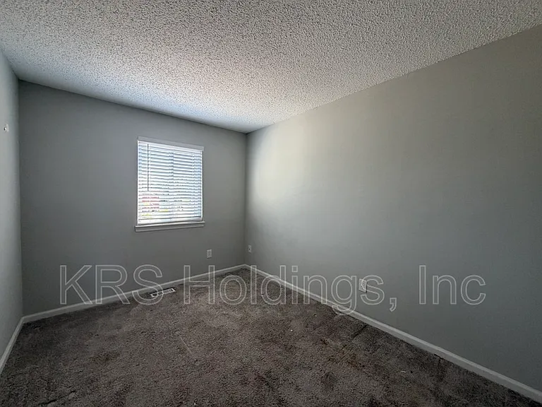 896 Jamestown Landing Rd — Photo 17