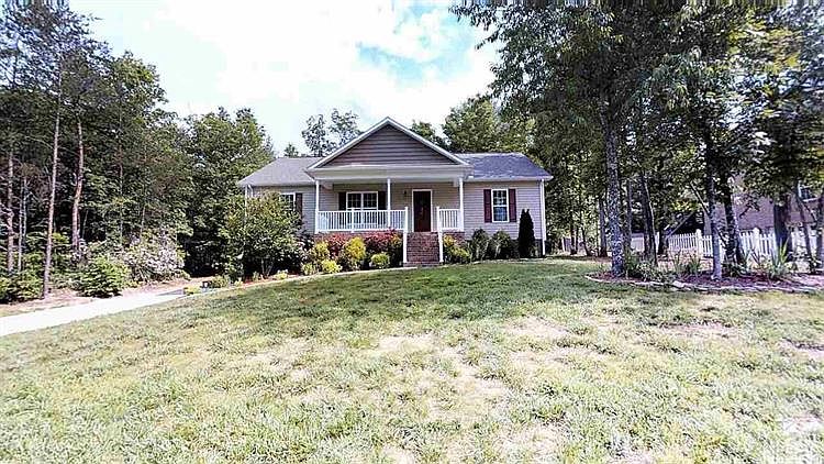 1st image of 109 Creek Path Dr