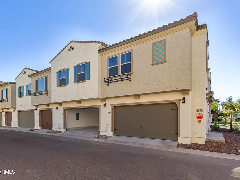 1871 E Hampton Ln #101 — Photo 34