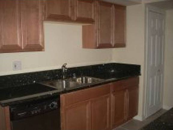 5th image of 740 W Elm St Unit 261