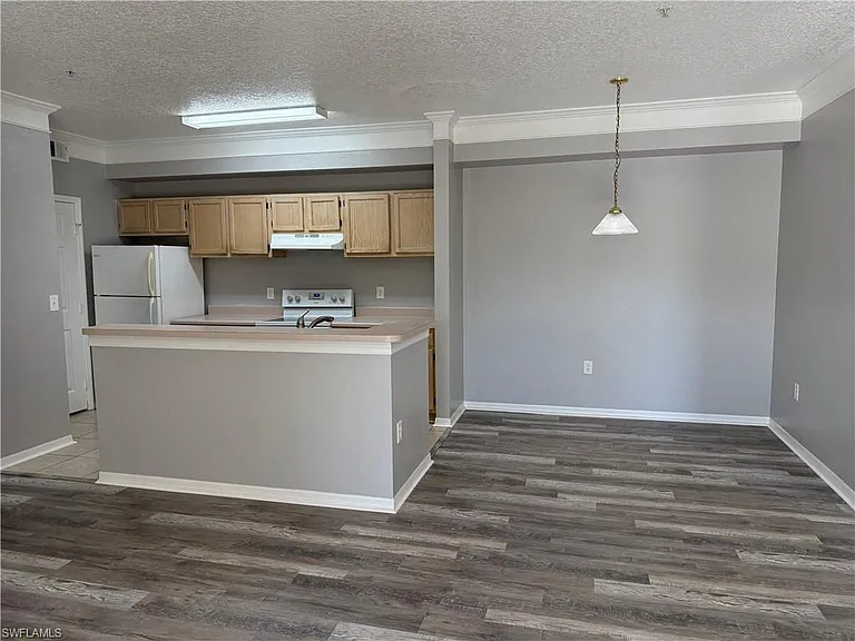 11490 Villa Grand #206 — Photo 5