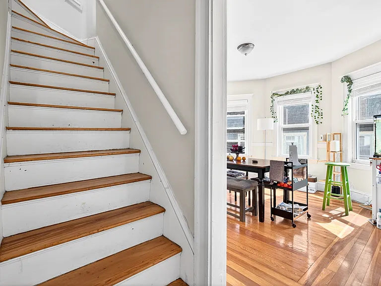 671 Washington St #1 — Photo 5