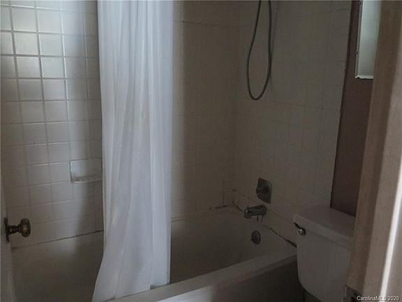 5th image of 11805 Larkridge Ct