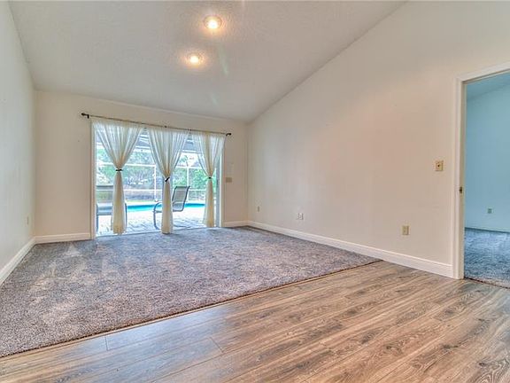 3rd image of 1515 Little Johns Trl